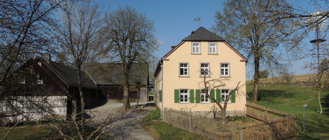 Handwerkerhof und Wirtschaftshof im Bauernmuseum Kleinlosnitz